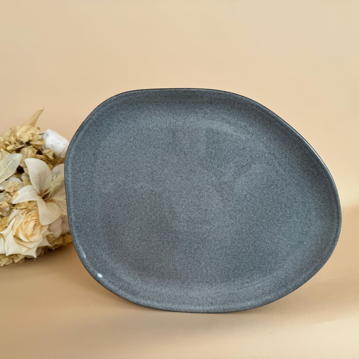 Prato raso oval Orgânico Stoneware Dust -  Urbana