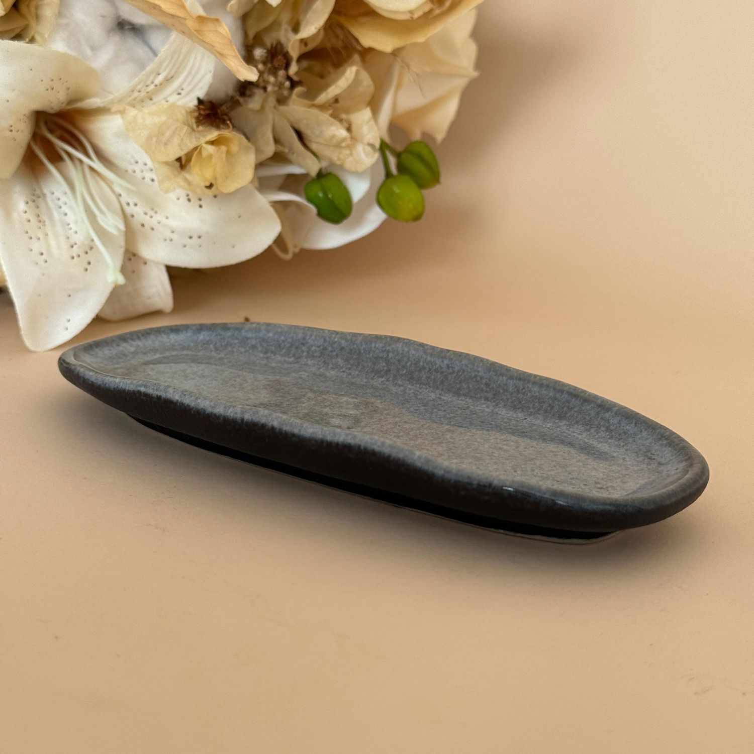 Travessa oval rasa grande Orgânico Stoneware Dust -  Urbana - Image 2